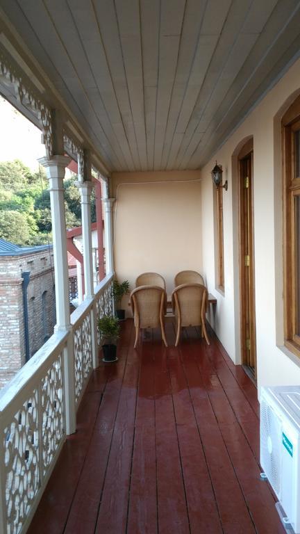 Anano Apartment On Botanikuri Tiflis Habitación foto