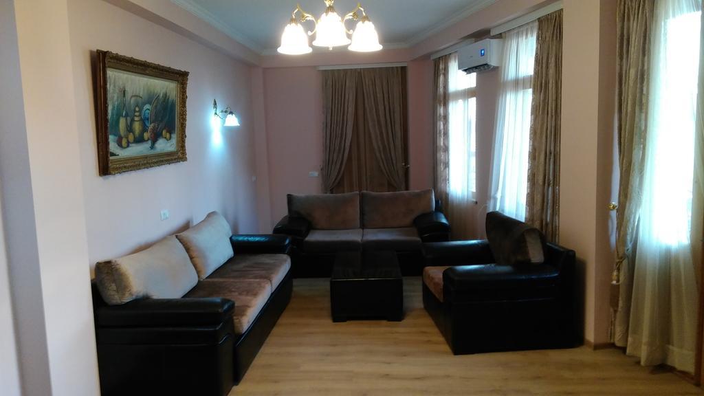Anano Apartment On Botanikuri Tiflis Habitación foto